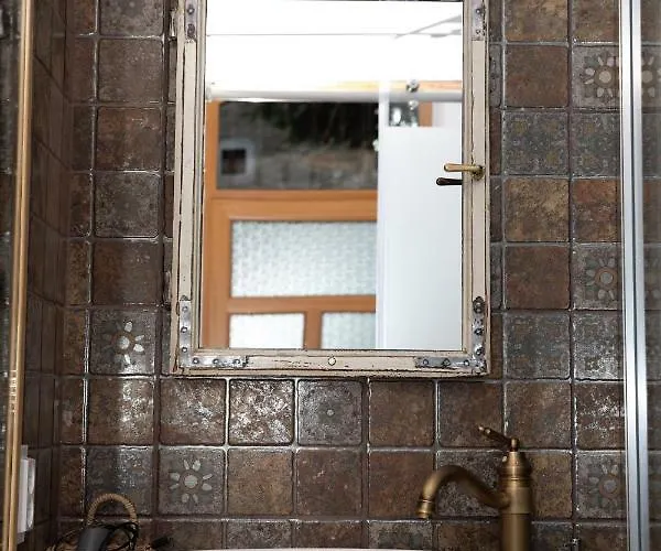 1881 Old Town - Double Apartment